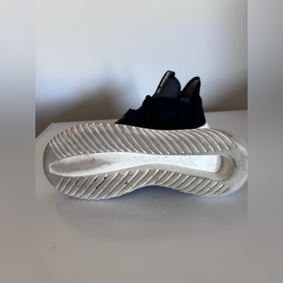 Adidas sneaker - Picture 6 of 6